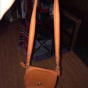 🧡 Authentic vintage coach crossbody